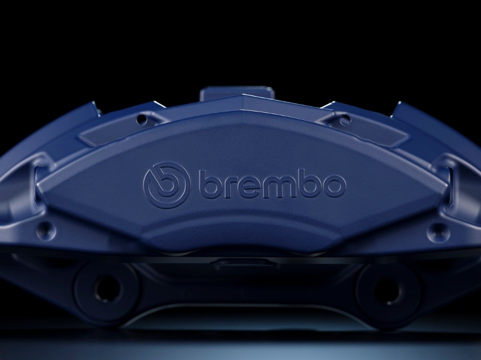 Brembo "colora" le sue pinze freno al Fuorisalone 2025